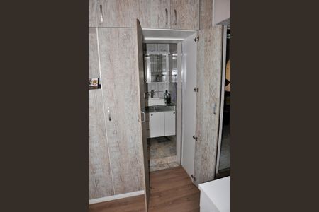 Casa à venda com 200m², 5 quartos e 1 vaga Casa à venda com 200m², 5 quartos e 1 vagaSuíte