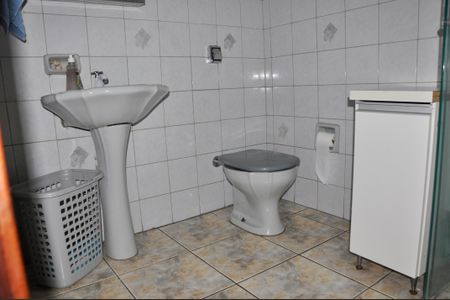 Casa à venda com 200m², 5 quartos e 1 vaga Casa à venda com 200m², 5 quartos e 1 vagaBanheiro Social