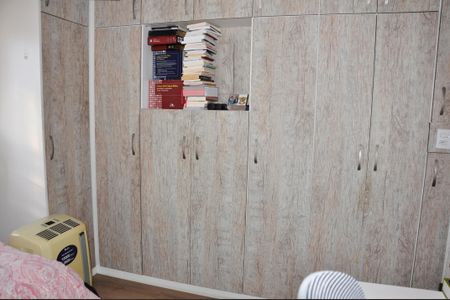 Casa à venda com 200m², 5 quartos e 1 vaga Casa à venda com 200m², 5 quartos e 1 vagaSuíte