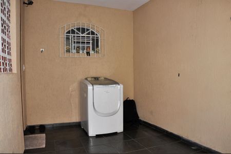 Casa à venda com 200m², 5 quartos e 1 vaga Casa à venda com 200m², 5 quartos e 1 vagaGaragem