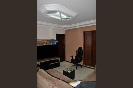 Casa à venda com 200m², 5 quartos e 1 vaga Casa à venda com 200m², 5 quartos e 1 vagaSala