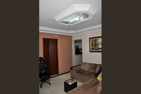 Casa à venda com 200m², 5 quartos e 1 vaga Casa à venda com 200m², 5 quartos e 1 vagaSala