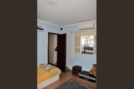 Casa à venda com 200m², 5 quartos e 1 vaga Casa à venda com 200m², 5 quartos e 1 vagaQuarto 01