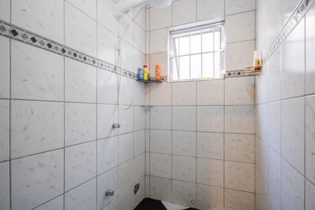 Casa à venda com 202m², 3 quartos e 2 vagas Casa à venda com 202m², 3 quartos e 2 vagasBanheiro da Suíte