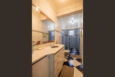 Casa à venda com 202m², 3 quartos e 2 vagas Casa à venda com 202m², 3 quartos e 2 vagasBanheiro da Suíte