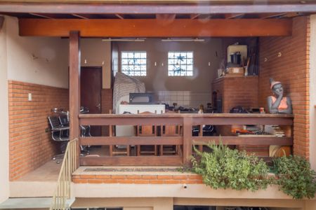 Casa à venda com 202m², 3 quartos e 2 vagas Casa à venda com 202m², 3 quartos e 2 vagasÁrea comum - Churrasqueira