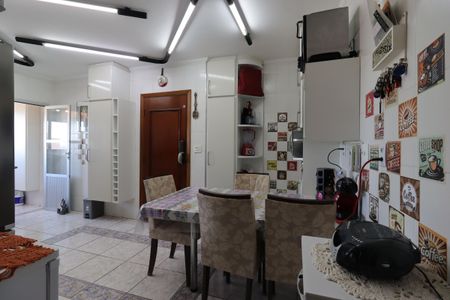 Apartamento à venda com 141m², 3 quartos e 2 vagasCozinha