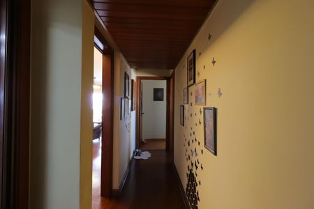 Apartamento à venda com 141m², 3 quartos e 2 vagasCorredor