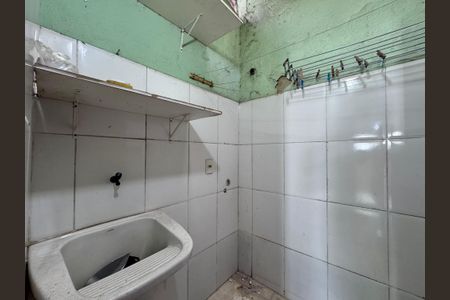 Casa de condomínio à venda com 132m², 3 quartos e 1 vagaÁrea de Serviço