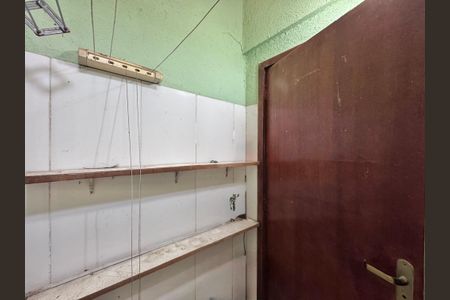 Casa de condomínio à venda com 132m², 3 quartos e 1 vagaÁrea de Serviço