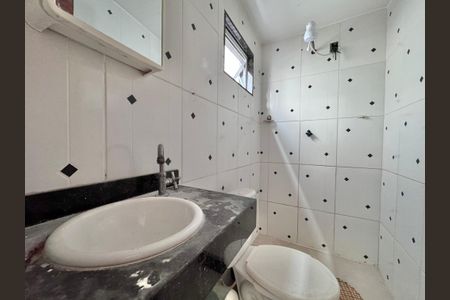 Casa de condomínio à venda com 132m², 3 quartos e 1 vagaSuíte 2 - Banheiro