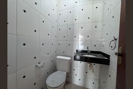 Casa de condomínio à venda com 132m², 3 quartos e 1 vagaLavabo