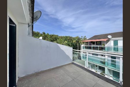 Casa de condomínio à venda com 132m², 3 quartos e 1 vagaTerraço