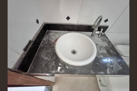 Casa de condomínio à venda com 132m², 3 quartos e 1 vagaSuíte 2 - Banheiro