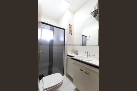 Casa à venda com 90m², 3 quartos e 2 vagasBanheiro 1