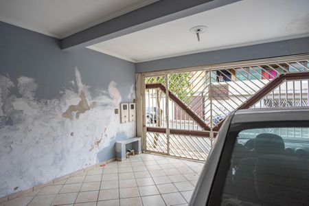 Casa à venda com 180m², 3 quartos e 2 vagas Casa à venda com 180m², 3 quartos e 2 vagasGaragem