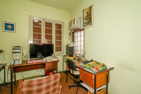 Casa para alugar com 380m², 5 quartos e 2 vagasEscritório