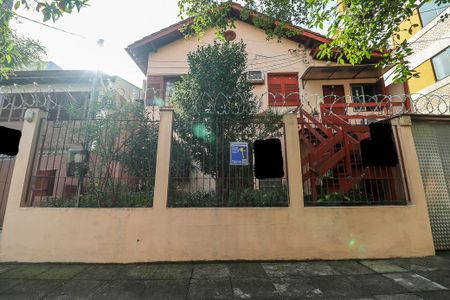 Casa para alugar com 380m², 5 quartos e 2 vagasFachada