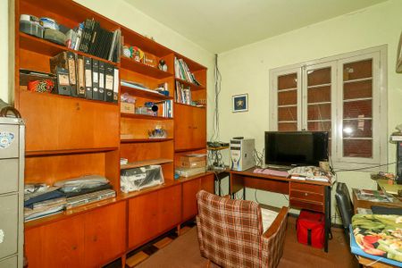 Casa para alugar com 380m², 5 quartos e 2 vagasEscritório