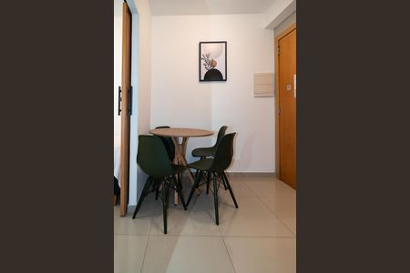 Apartamento à venda com 30m², 2 quartos e 1 vaga Apartamento à venda com 30m², 2 quartos e 1 vagaSala