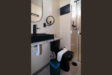 Apartamento à venda com 30m², 2 quartos e 1 vaga Apartamento à venda com 30m², 2 quartos e 1 vagaBanheiro