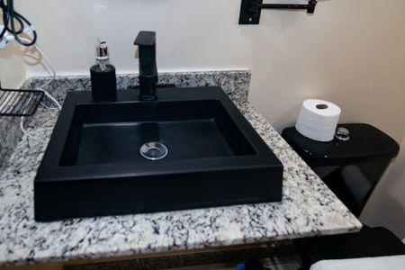 Apartamento à venda com 30m², 2 quartos e 1 vaga Apartamento à venda com 30m², 2 quartos e 1 vagaBanheiro