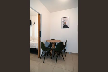 Apartamento à venda com 30m², 2 quartos e 1 vaga Apartamento à venda com 30m², 2 quartos e 1 vagaSala