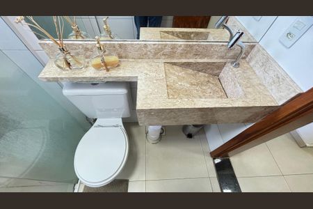 Apartamento à venda com 96m², 2 quartos e 1 vagaBanheiro da Suíte