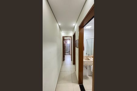 Apartamento à venda com 96m², 2 quartos e 1 vagaCorredor
