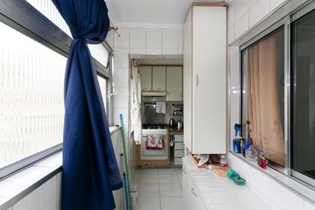 Apartamento à venda com 93m², 3 quartos e 1 vagaÁrea de Serviço