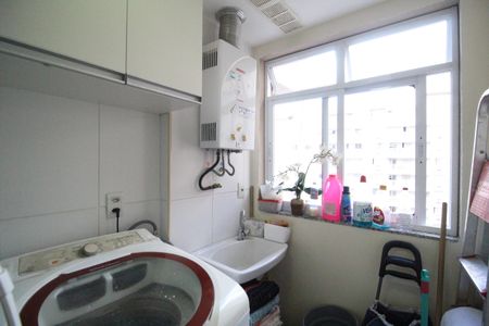 Apartamento à venda com 83m², 3 quartos e 1 vagaÁrea de serviço