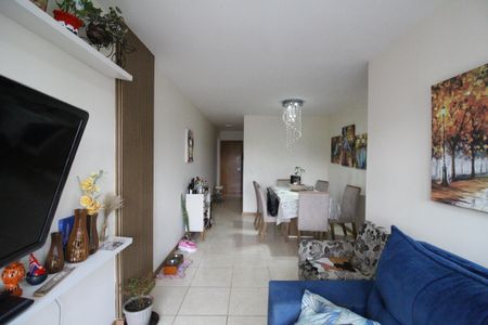 Apartamento à venda com 83m², 3 quartos e 1 vagaSala