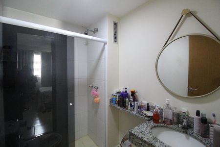Apartamento à venda com 83m², 3 quartos e 1 vagaBanheiro da suíte 1