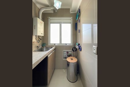 Apartamento à venda com 63m², 3 quartos e 1 vagaÁrea de Serviço