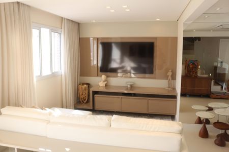 Apartamento à venda com 246m², 3 quartos e 3 vagasSala