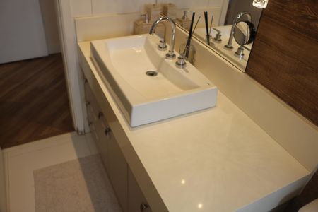 Apartamento à venda com 246m², 3 quartos e 3 vagasBanheiro da Suíte 1