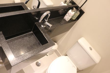 Apartamento à venda com 246m², 3 quartos e 3 vagasLavabo 2