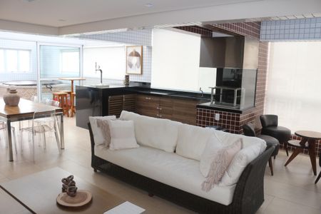 Apartamento à venda com 246m², 3 quartos e 3 vagasÁrea gourmet