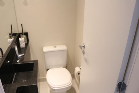 Apartamento à venda com 246m², 3 quartos e 3 vagasLavabo 2