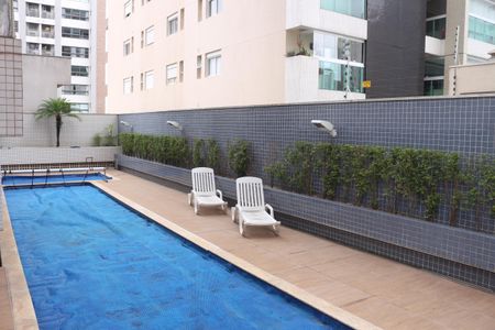Apartamento à venda com 246m², 3 quartos e 3 vagasÁrea comum - Piscina
