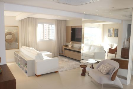 Apartamento à venda com 246m², 3 quartos e 3 vagasSala