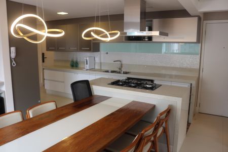 Apartamento à venda com 246m², 3 quartos e 3 vagasCozinha