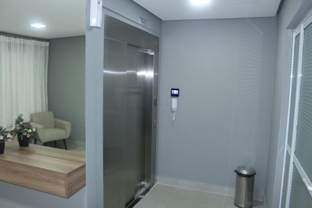Apartamento à venda com 246m², 3 quartos e 3 vagasHall social