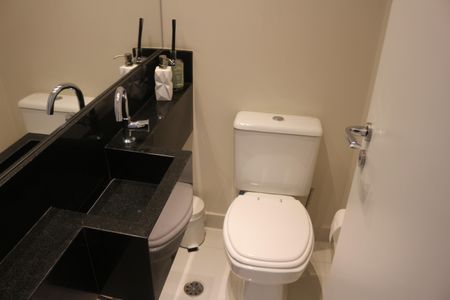 Apartamento à venda com 246m², 3 quartos e 3 vagasLavabo 2