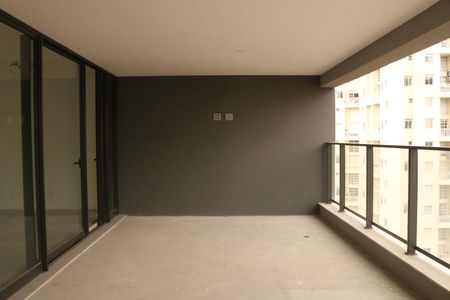 Apartamento à venda com 190m², 3 quartos e 3 vagasVaranda gourmet