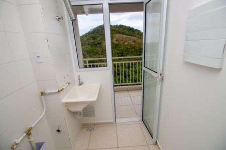 Apartamento para alugar com 55m², 3 quartos e 1 vagaÁrea de Serviço