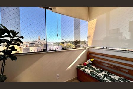 Apartamento à venda com 180m², 3 quartos e 2 vagasVaranda 