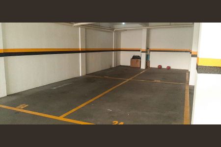 Casa à venda com 64m², 2 quartos e 2 vagas