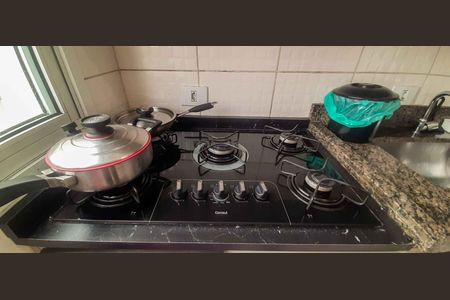 Casa à venda com 64m², 2 quartos e 2 vagas Casa à venda com 64m², 2 quartos e 2 vagasCozinha