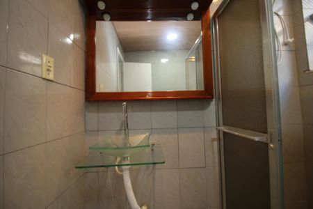 Apartamento para alugar com 60m², 3 quartos e sem vagaBanheiro